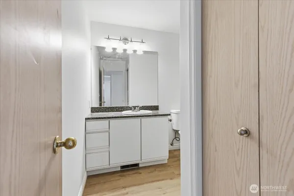 $535,000 | 17 Washington Place, Electric City, WA 99123