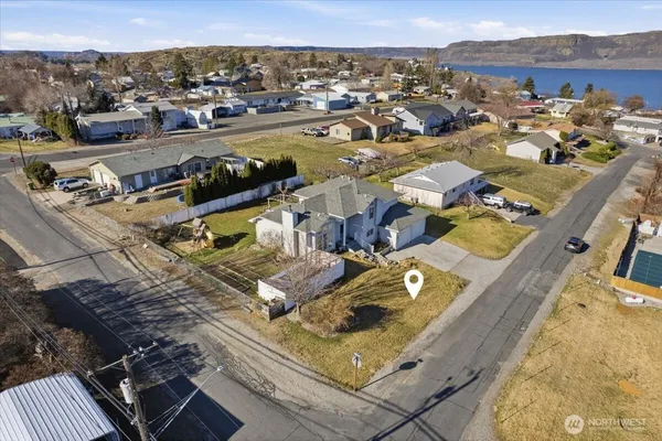 $535,000 | 17 Washington Place, Electric City, WA 99123