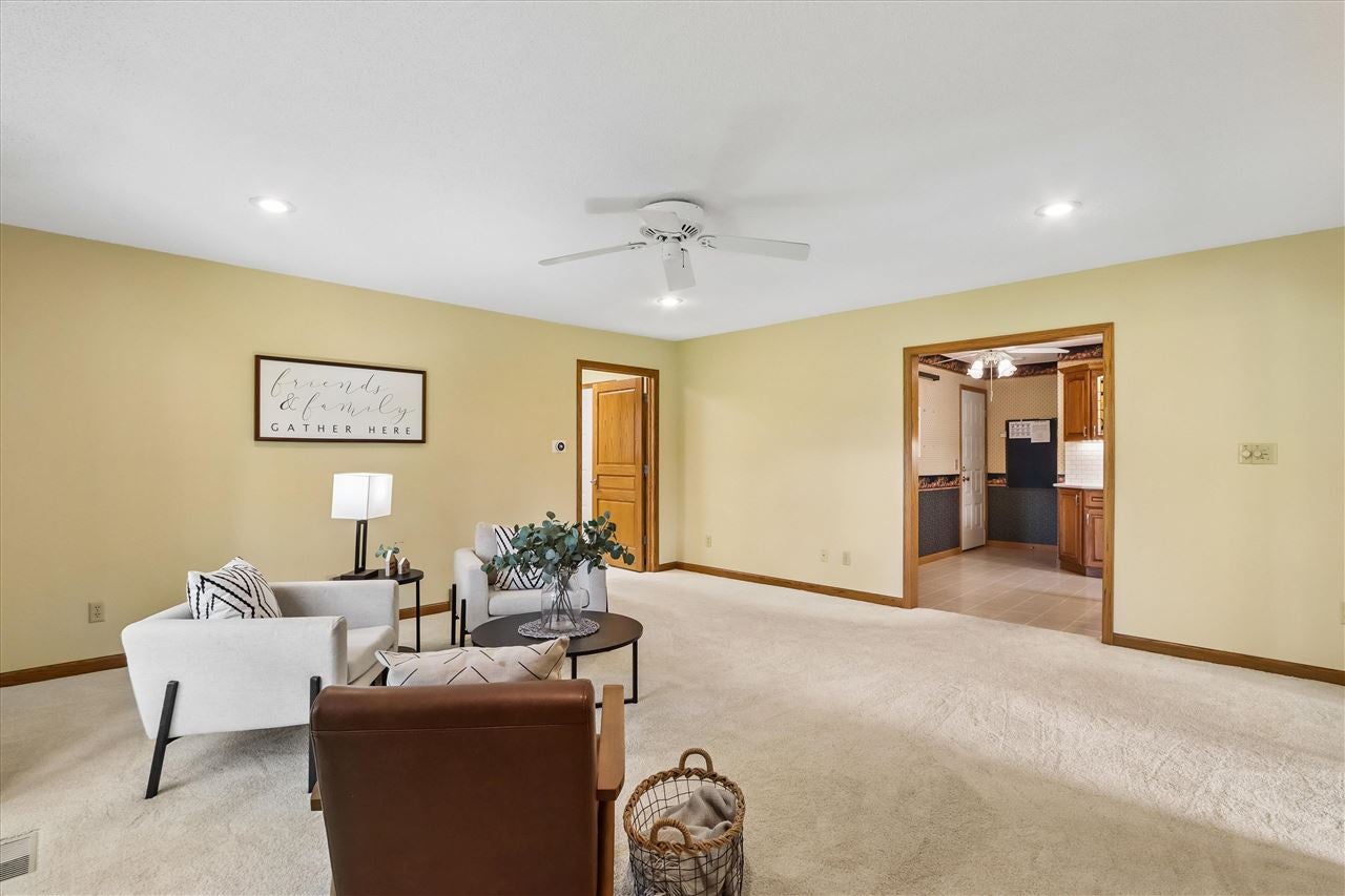 128 Country Club Road Williamsburg, IA 52361 - Photo 9 of 36 Gallery Image 9