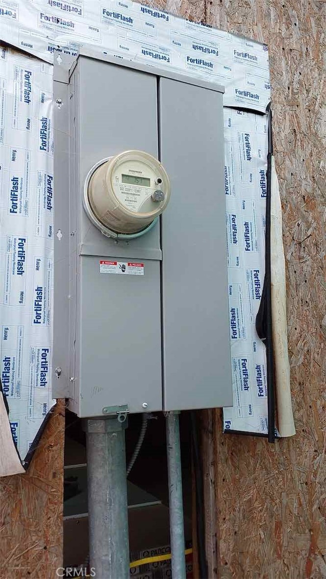 1909 Dalton Road Palos Verdes Estates, CA 90274 - Photo 5 of 28 a bathroom with a sink and a mirror