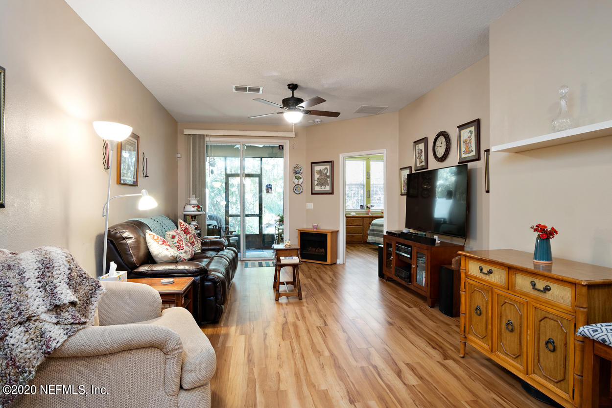 12334 Water Tupelo Road Jacksonville, FL 32226 - Photo 11 of 31 Living Room