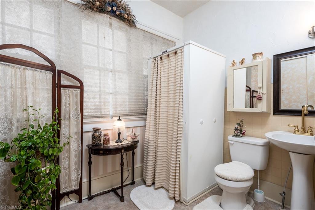 421 Boone Road Eden, NC 27288 - Photo 23 of 38 Gallery Image 23