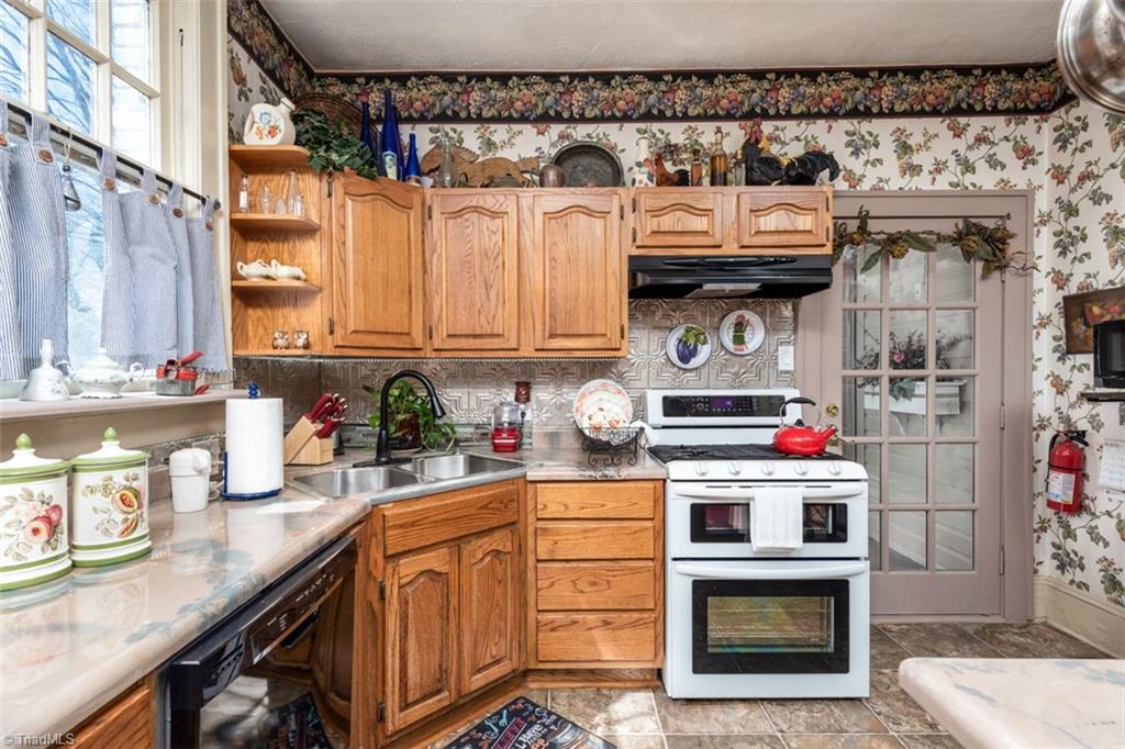421 Boone Road Eden, NC 27288 - Photo 10 of 38 Gallery Image 10