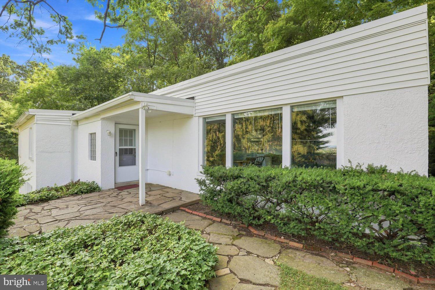 35 Orchard Road Lancaster, PA 17601 - Photo 5 of 28 Gallery Image 5