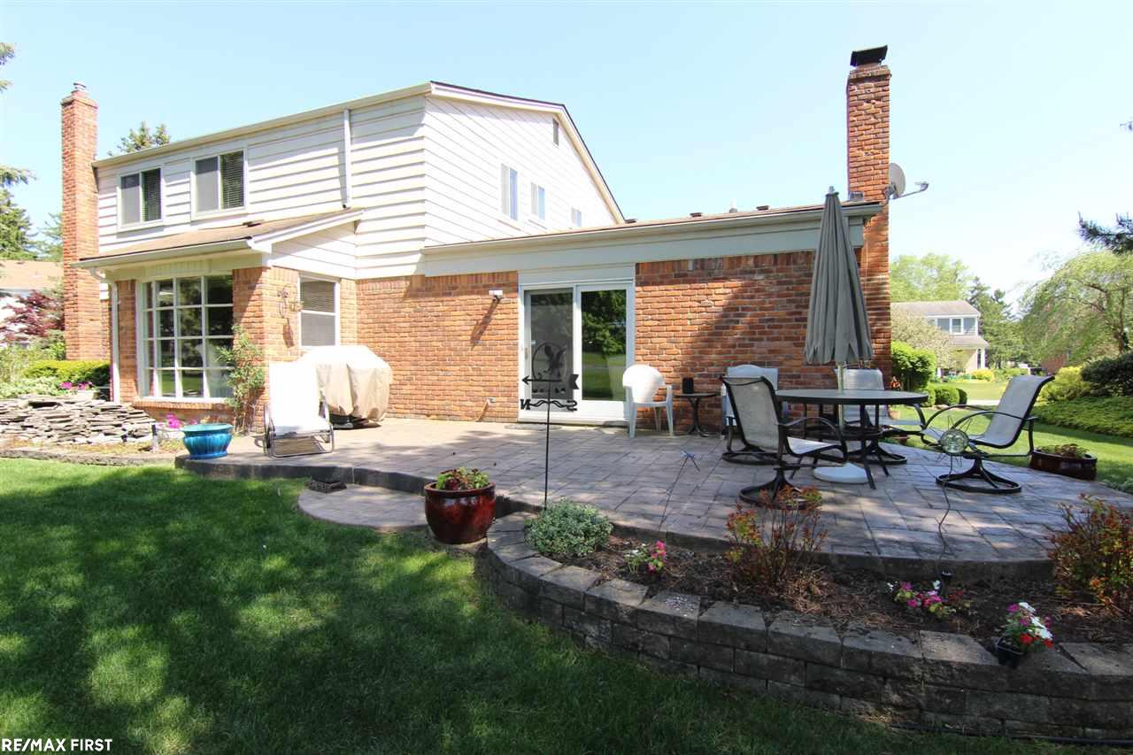 710 Lion Street Rochester Hills, MI 48307 - Photo 4 of 41
