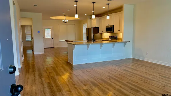 $284,900 | 257 Oak Vly Drive, Gilmer, TX 75644