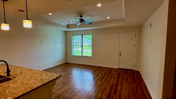 $284,900 | 257 Oak Vly Drive, Gilmer, TX 75644