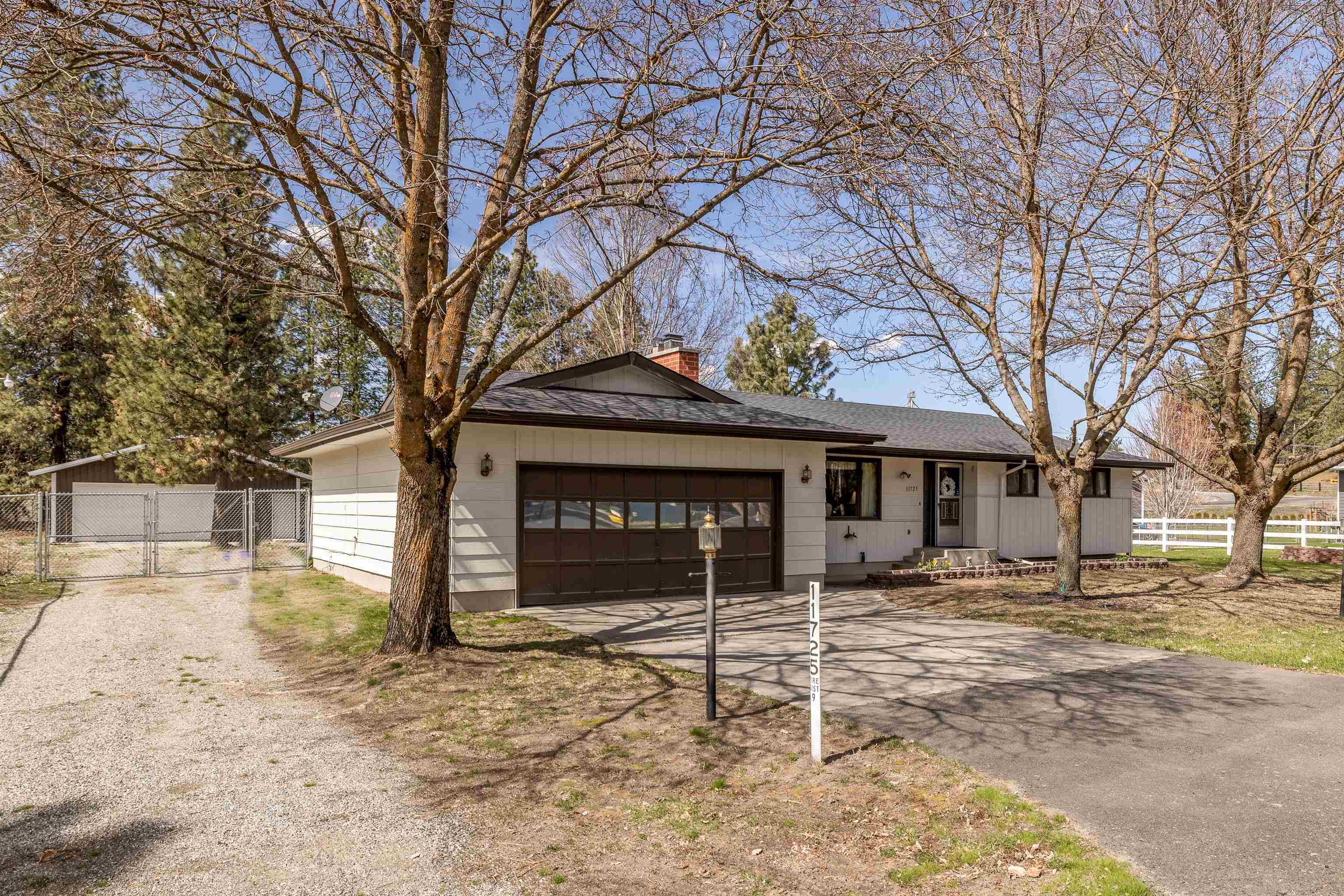 11725 North Cheyenne Road Mead, WA 99021 - Photo 2 of 29 Gallery Image 2
