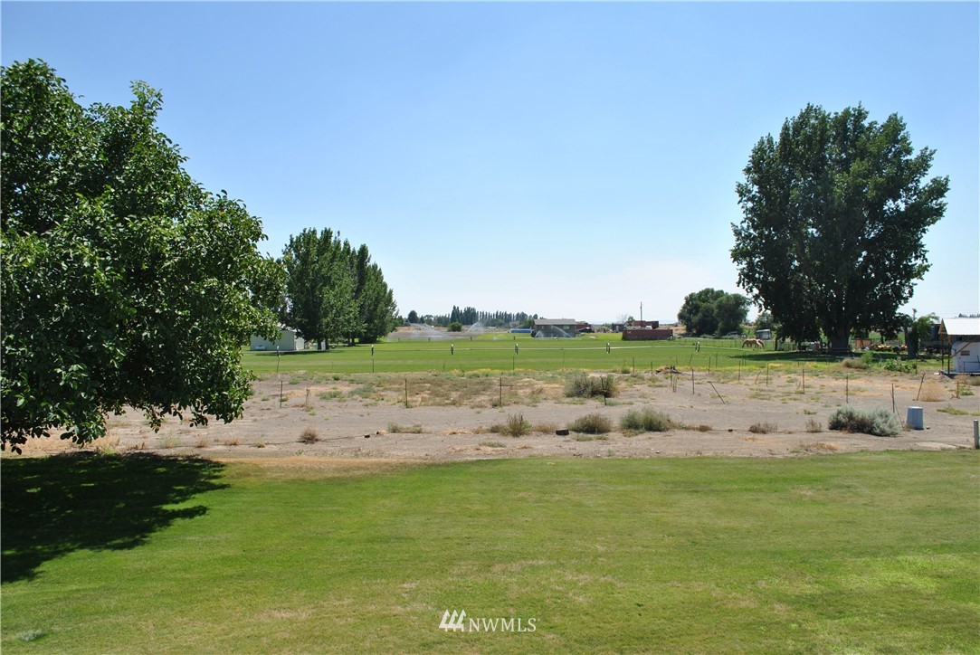 6289 Mae Valley Road Northeast Moses Lake, WA 98837 - Photo 23 of 24 Gallery Image 23