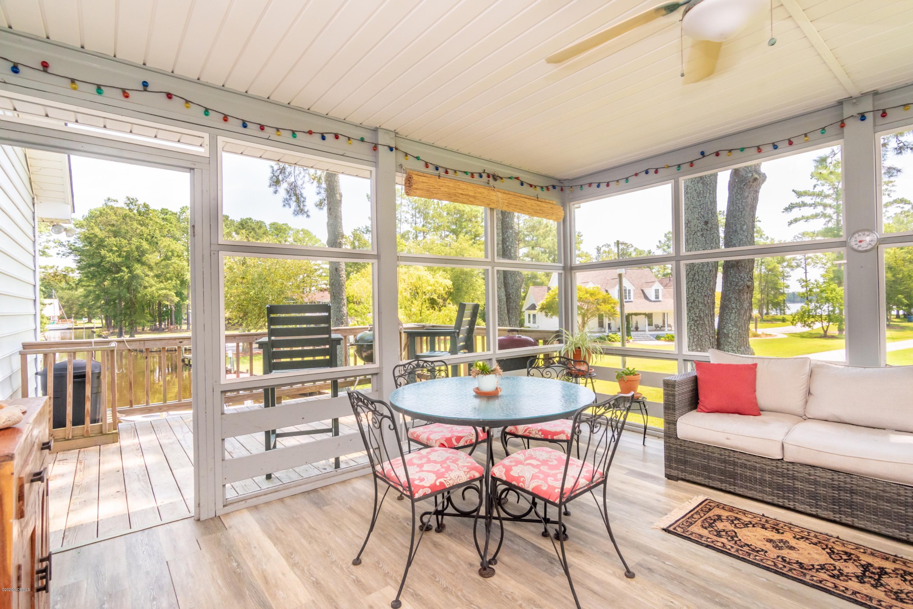 415 Smith Shore Road Belhaven, NC 27810 - Photo 24 of 38 024_ScreenedInPorchView2