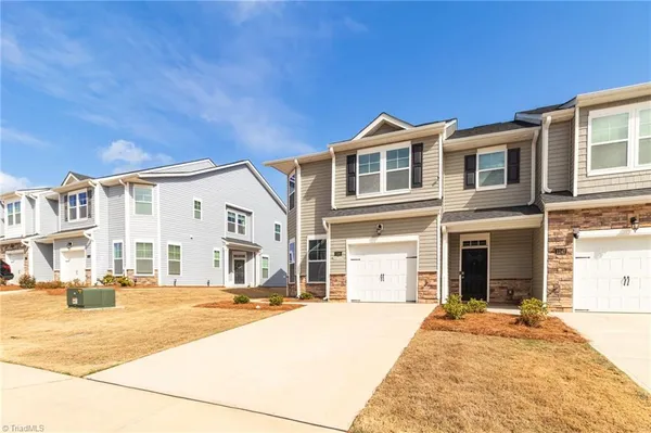 $310,000 | 1245 Evelynnview Lane, Kernersville, NC 27284