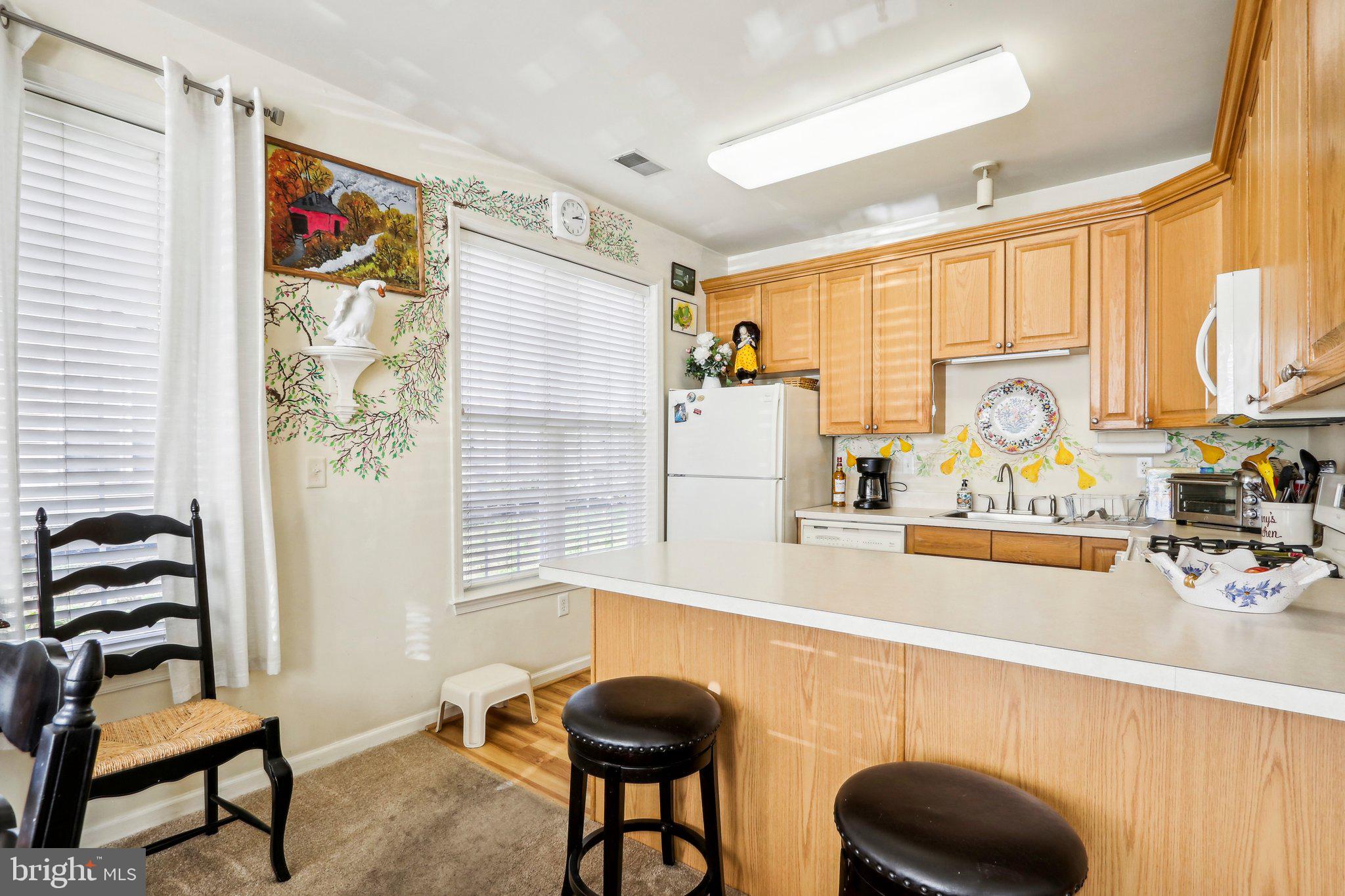 113 Kyle Way Ewing, NJ 08628 - Photo 17 of 42 a living room with furniture and a large window