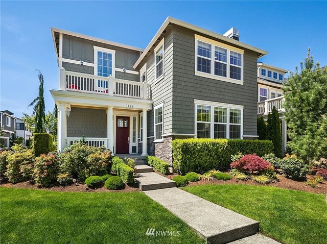 $1,350,000 | 1016 Pine Crest Circle Northeast, Issaquah, WA 98029
