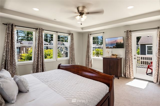 $1,350,000 | 1016 Pine Crest Circle Northeast, Issaquah, WA 98029