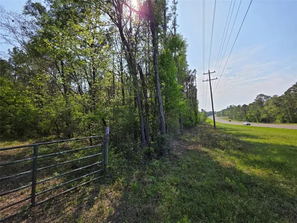 $437,950 | 190 Point Blank Tx 77364, Point Blank, TX 77364