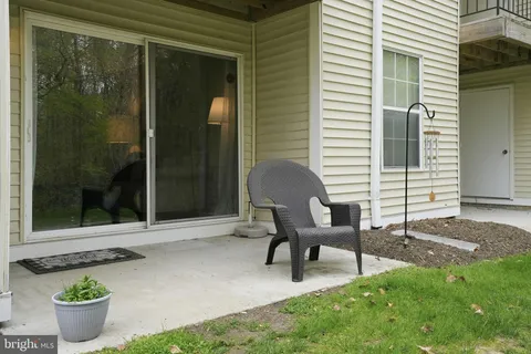 $278,999 | 12250 Stevenson Court, Woodbridge, VA 22192