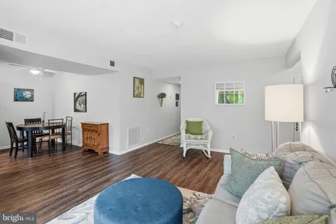 $278,999 | 12250 Stevenson Court, Woodbridge, VA 22192