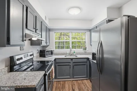 $278,999 | 12250 Stevenson Court, Woodbridge, VA 22192