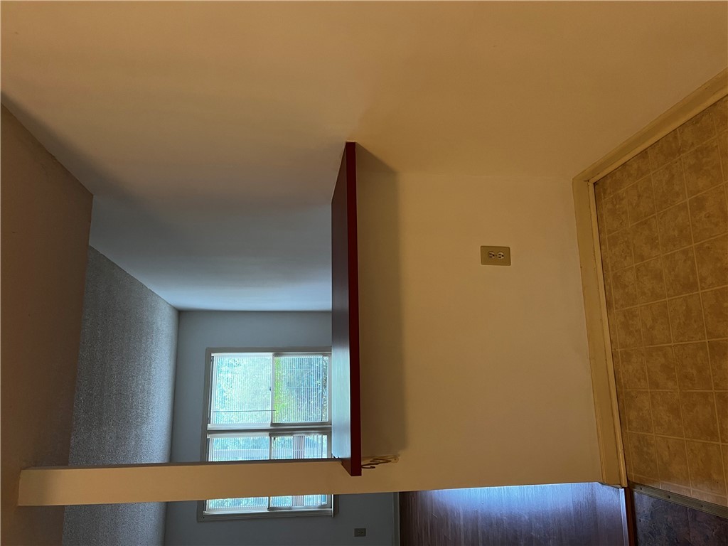 900 F Creekside Drive Clemson, SC 29631 - Photo 10 of 18