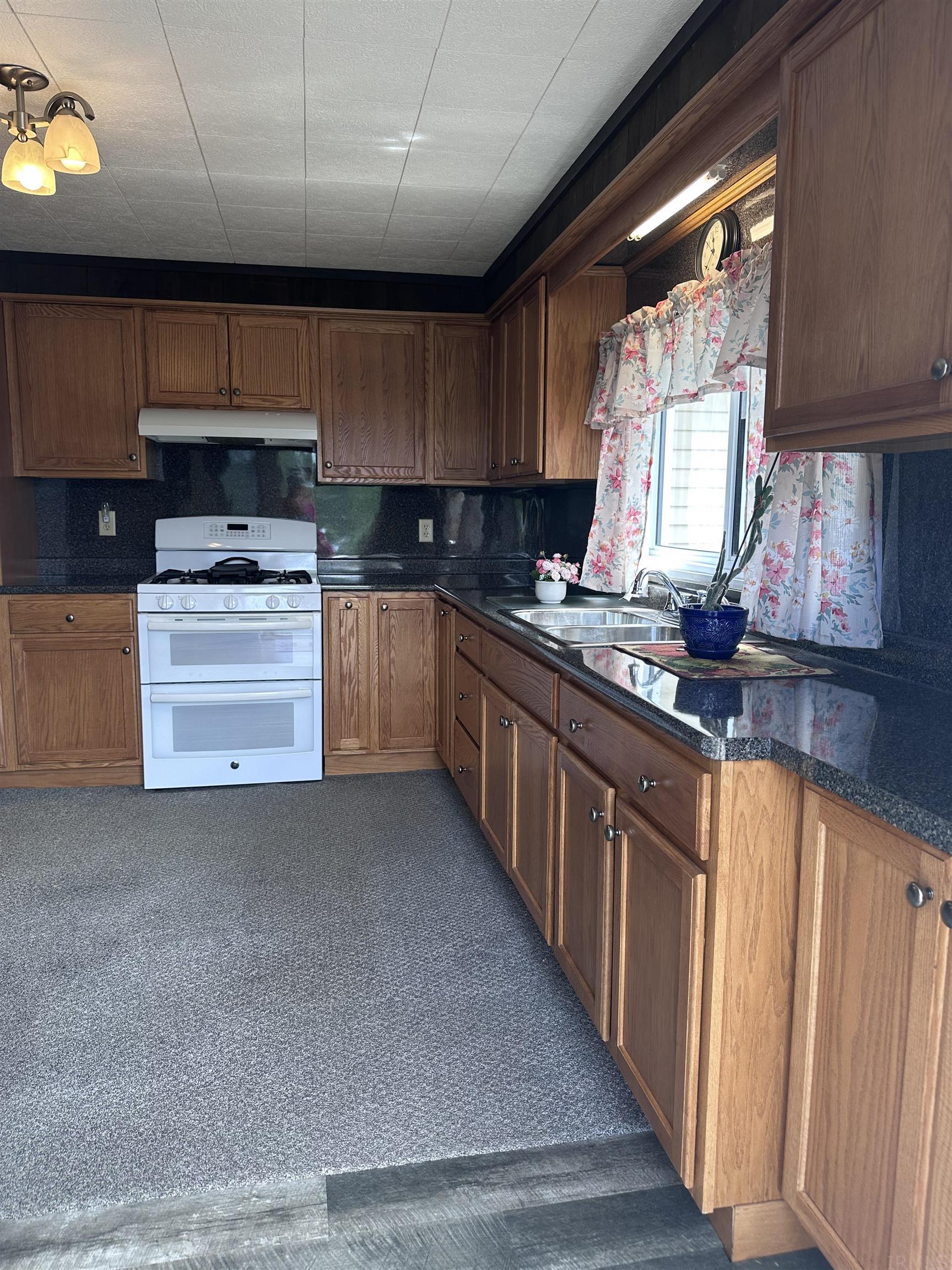 116 Harrison Street St. Joe, IN 46785 - Photo 3 of 19