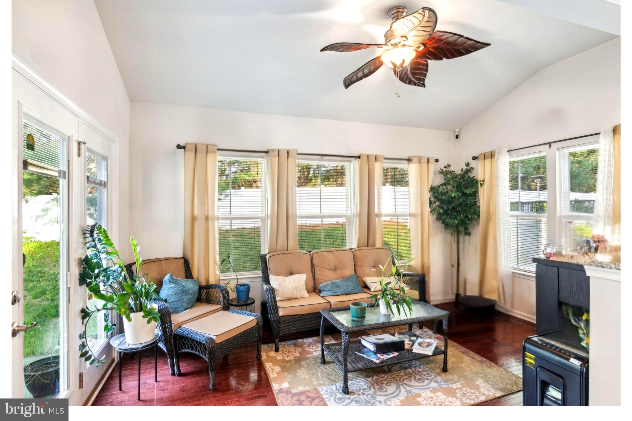 537 Potomac Road Joppa, MD 21085 - Photo 8 of 23 Sunroom