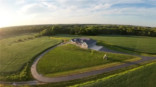 $1,595,000 | 12714 South Harris Road, Greenwood, MO 64034