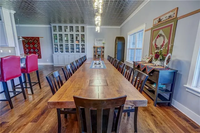 $1,595,000 | 12714 South Harris Road, Greenwood, MO 64034