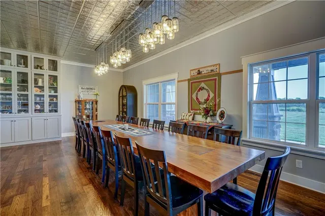 $1,595,000 | 12714 South Harris Road, Greenwood, MO 64034