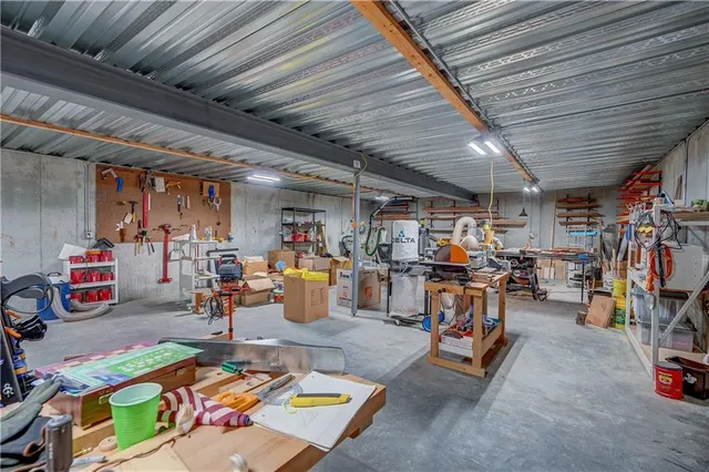 $1,595,000 | 12714 South Harris Road, Greenwood, MO 64034