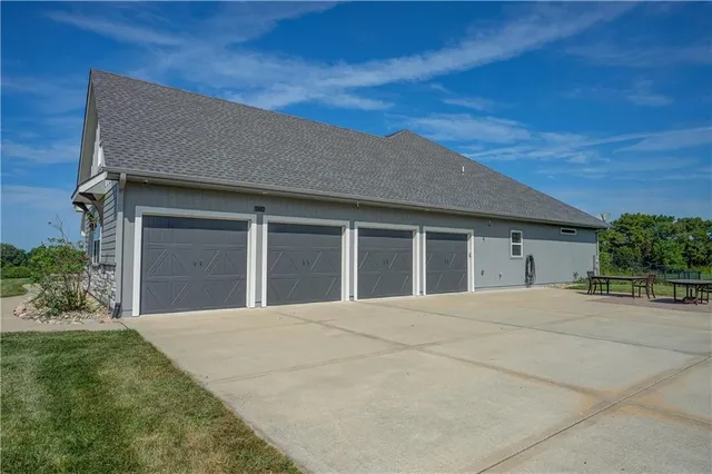 $1,595,000 | 12714 South Harris Road, Greenwood, MO 64034