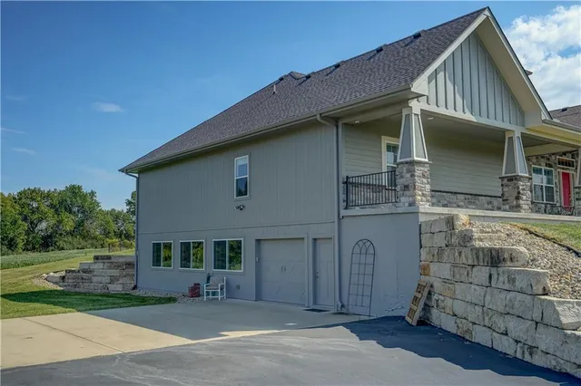 $1,595,000 | 12714 South Harris Road, Greenwood, MO 64034