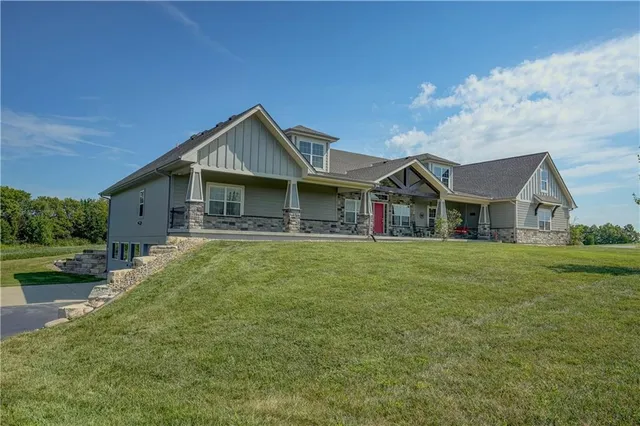 $1,595,000 | 12714 South Harris Road, Greenwood, MO 64034