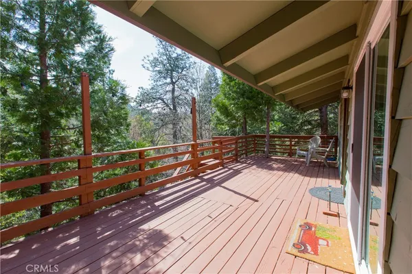 $1,895 | 862 Berne Drive, Crestline, CA 92325