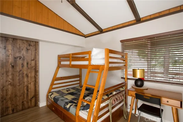 $1,895 | 862 Berne Drive, Crestline, CA 92325