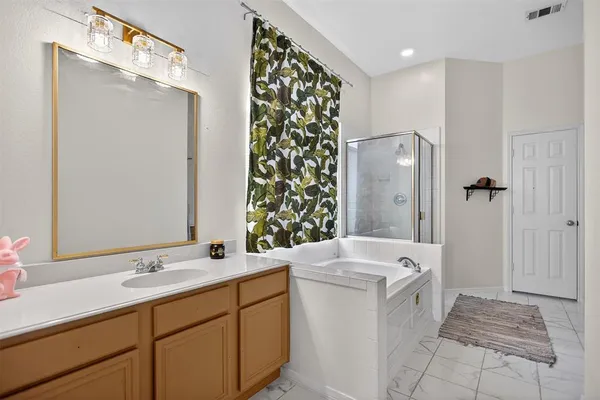 $419,990 | 513 Timberside Drive, Terrell, TX 75161
