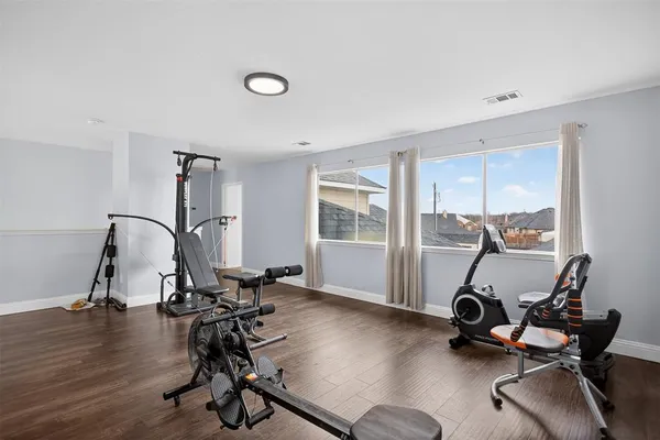 $419,990 | 513 Timberside Drive, Terrell, TX 75161