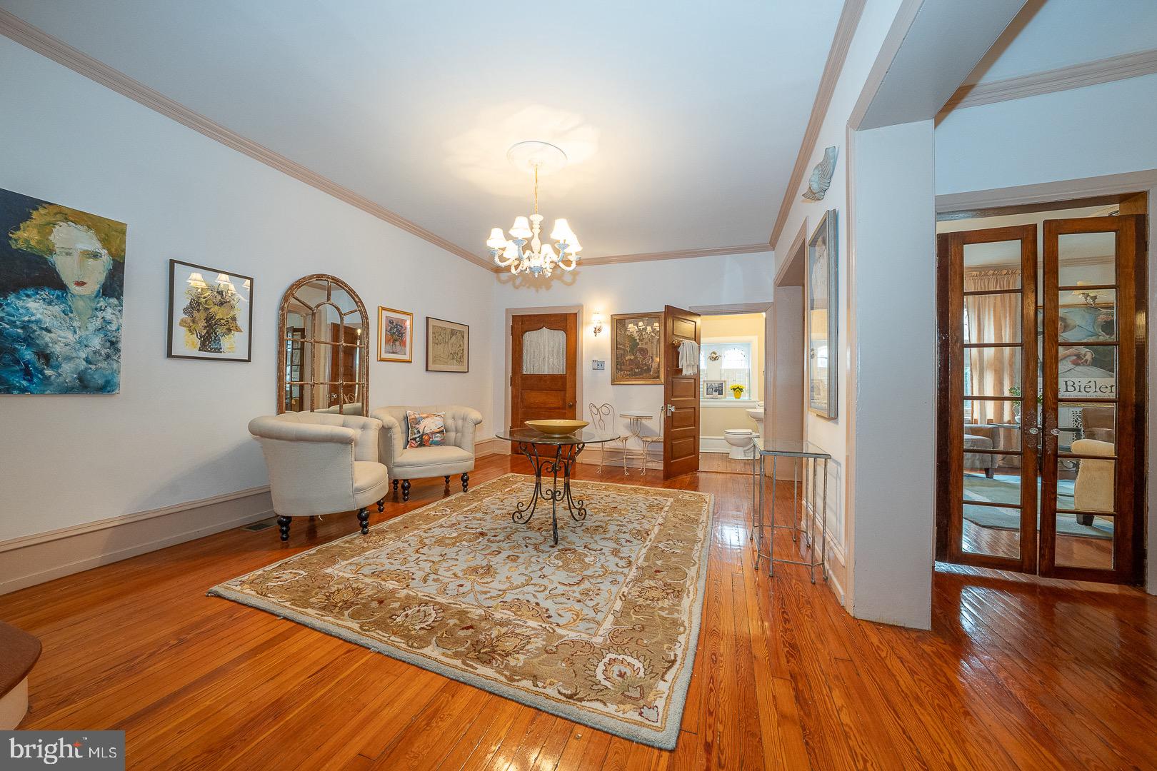 6323 Sherwood Road Philadelphia, PA 19151 - Photo 11 of 132