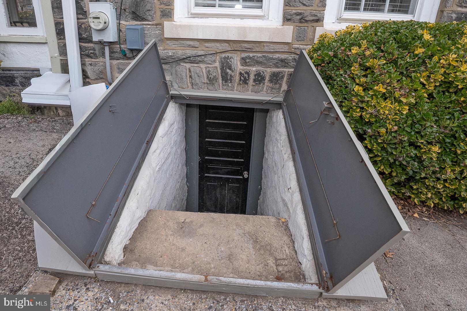 6323 Sherwood Road Philadelphia, PA 19151 - Photo 113 of 132 Walk out basement entrance