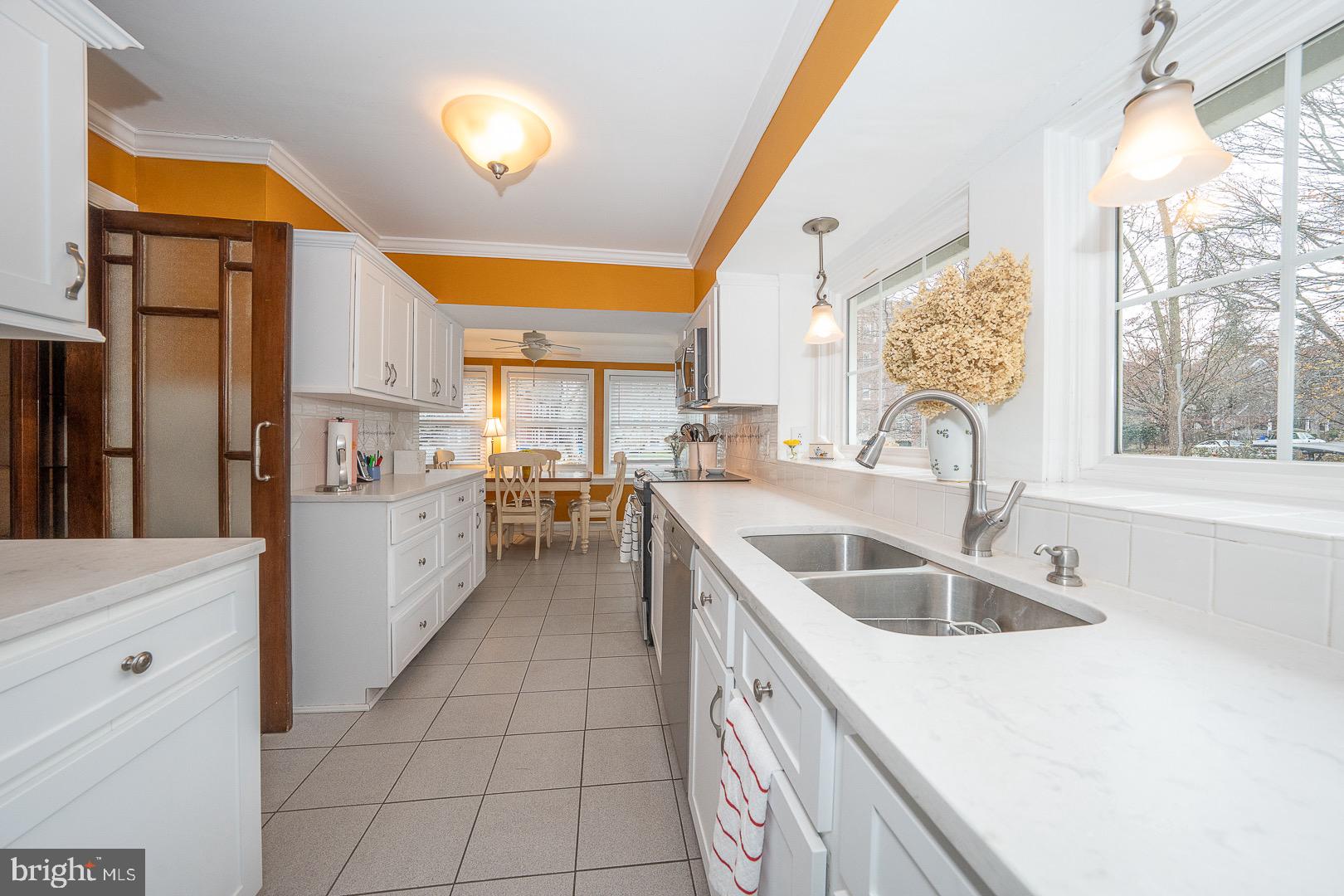 6323 Sherwood Road Philadelphia, PA 19151 - Photo 30 of 132 Kitchen Primary Residence