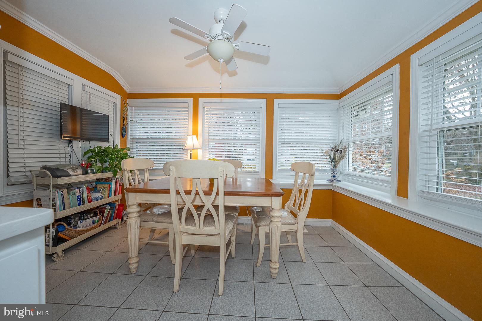6323 Sherwood Road Philadelphia, PA 19151 - Photo 35 of 132 Breakfast Room