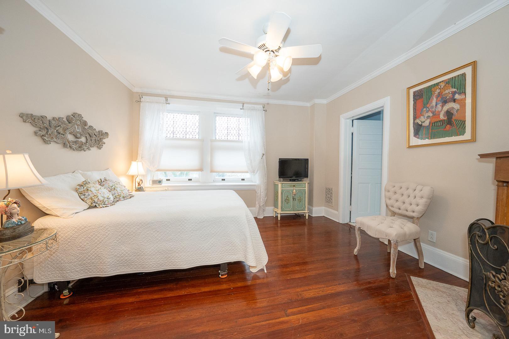 6323 Sherwood Road Philadelphia, PA 19151 - Photo 48 of 132