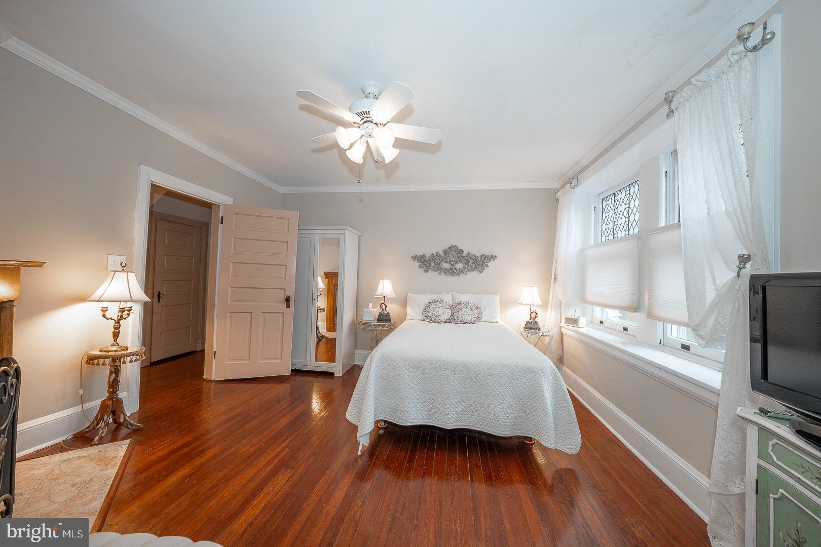 6323 Sherwood Road Philadelphia, PA 19151 - Photo 49 of 132