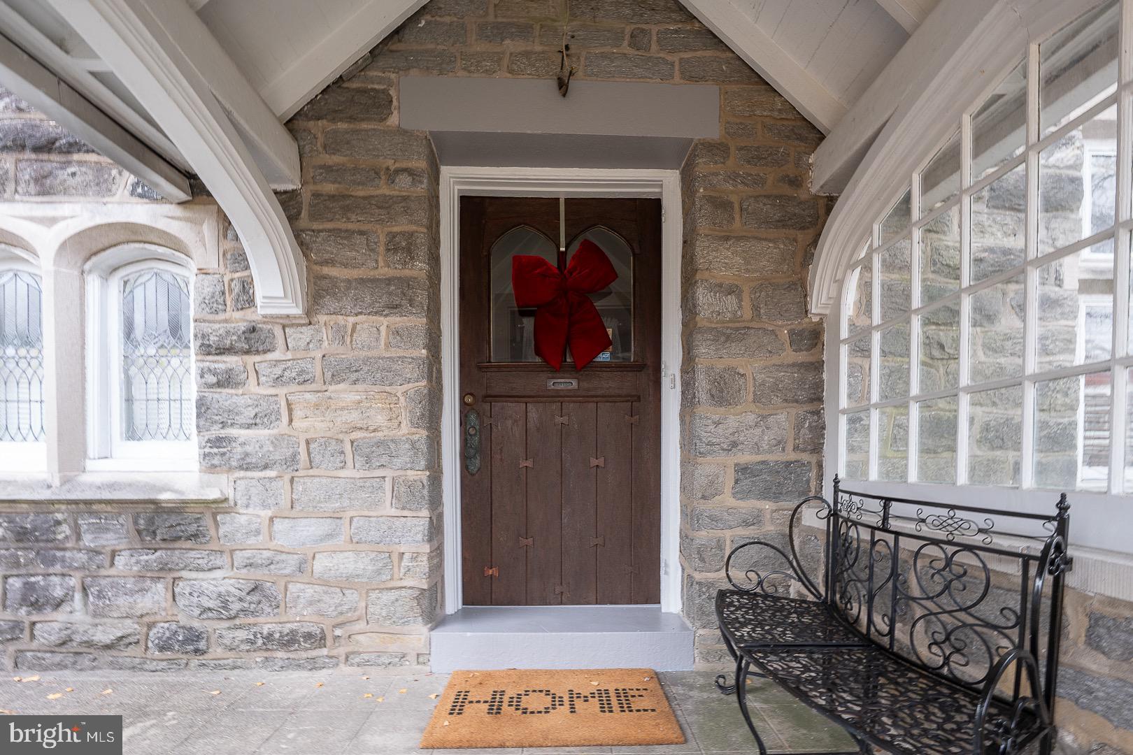 6323 Sherwood Road Philadelphia, PA 19151 - Photo 6 of 132 Entry