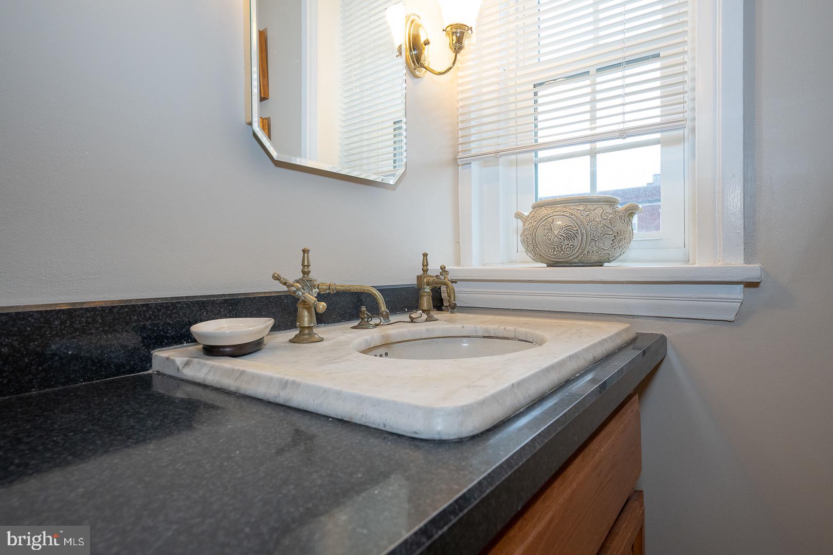 6323 Sherwood Road Philadelphia, PA 19151 - Photo 72 of 132