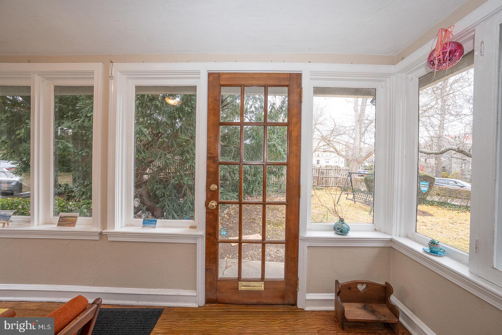 6323 Sherwood Road Philadelphia, PA 19151 - Photo 81 of 132 Sunroom/porch