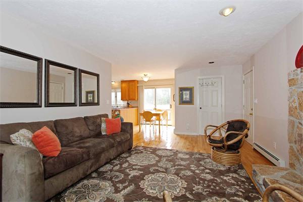 17 Tara Road Southborough, MA 01772 - Photo 5 of 18 Gallery Image 5
