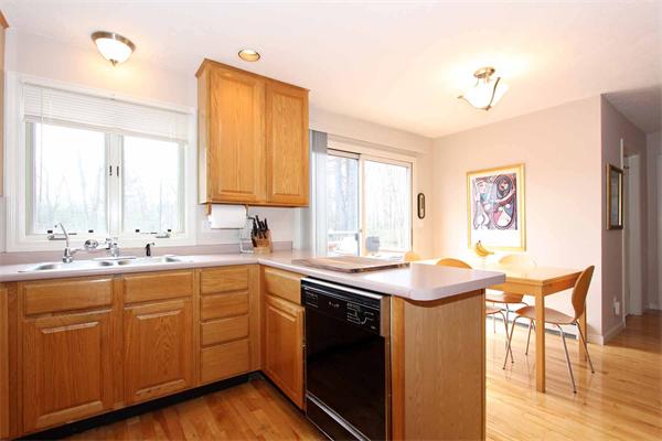 17 Tara Road Southborough, MA 01772 - Photo 7 of 18 Gallery Image 7