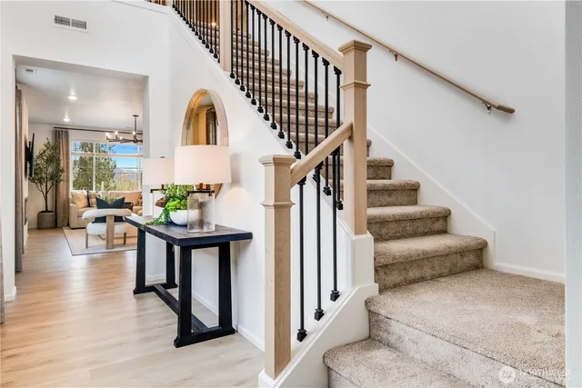 $899,950 | 20041 135th Place Southeast, Monroe, WA 98272