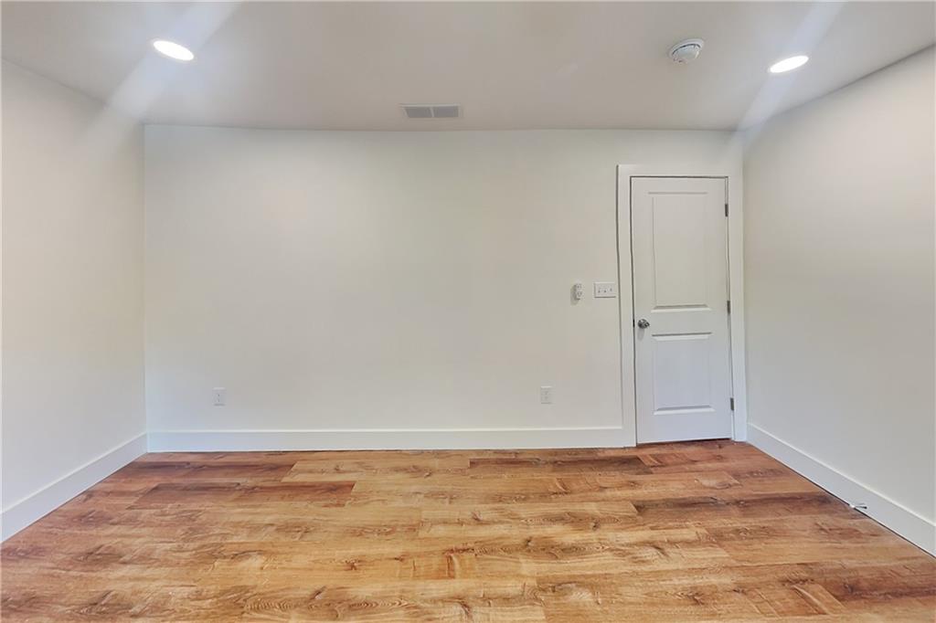 360 Simpson Terrace Northwest Atlanta, GA 30314 - Photo 7 of 20