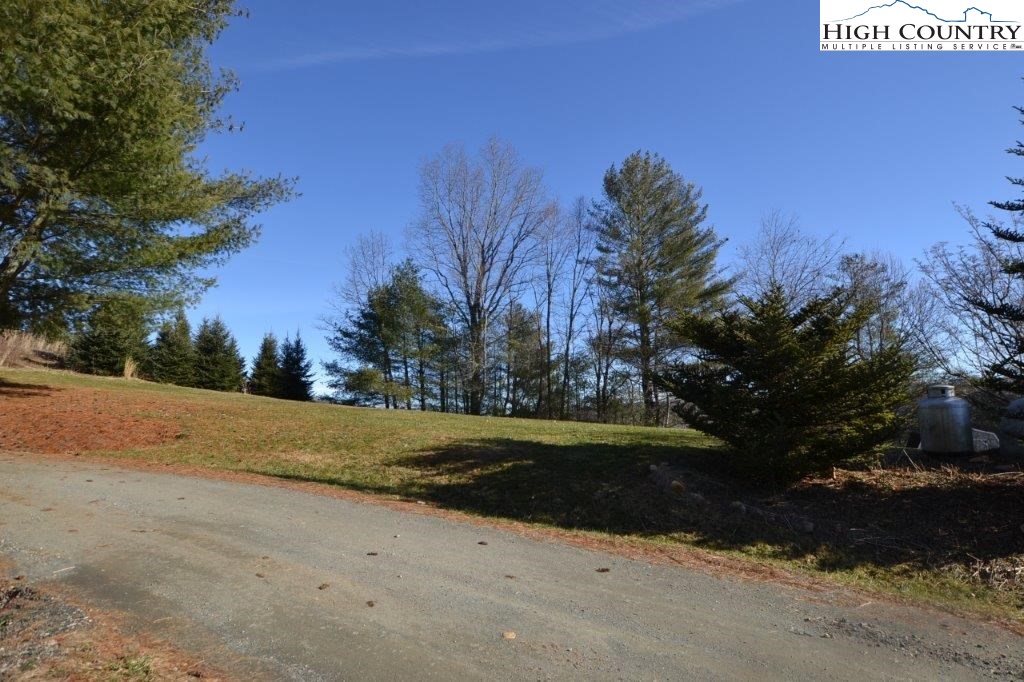 176 River Bend Hills Road Crumpler, NC 28617 - Photo 16 of 31 Gallery Image 16